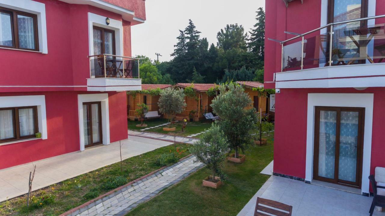 Cilek Butik Hotel Кешме Экстерьер фото