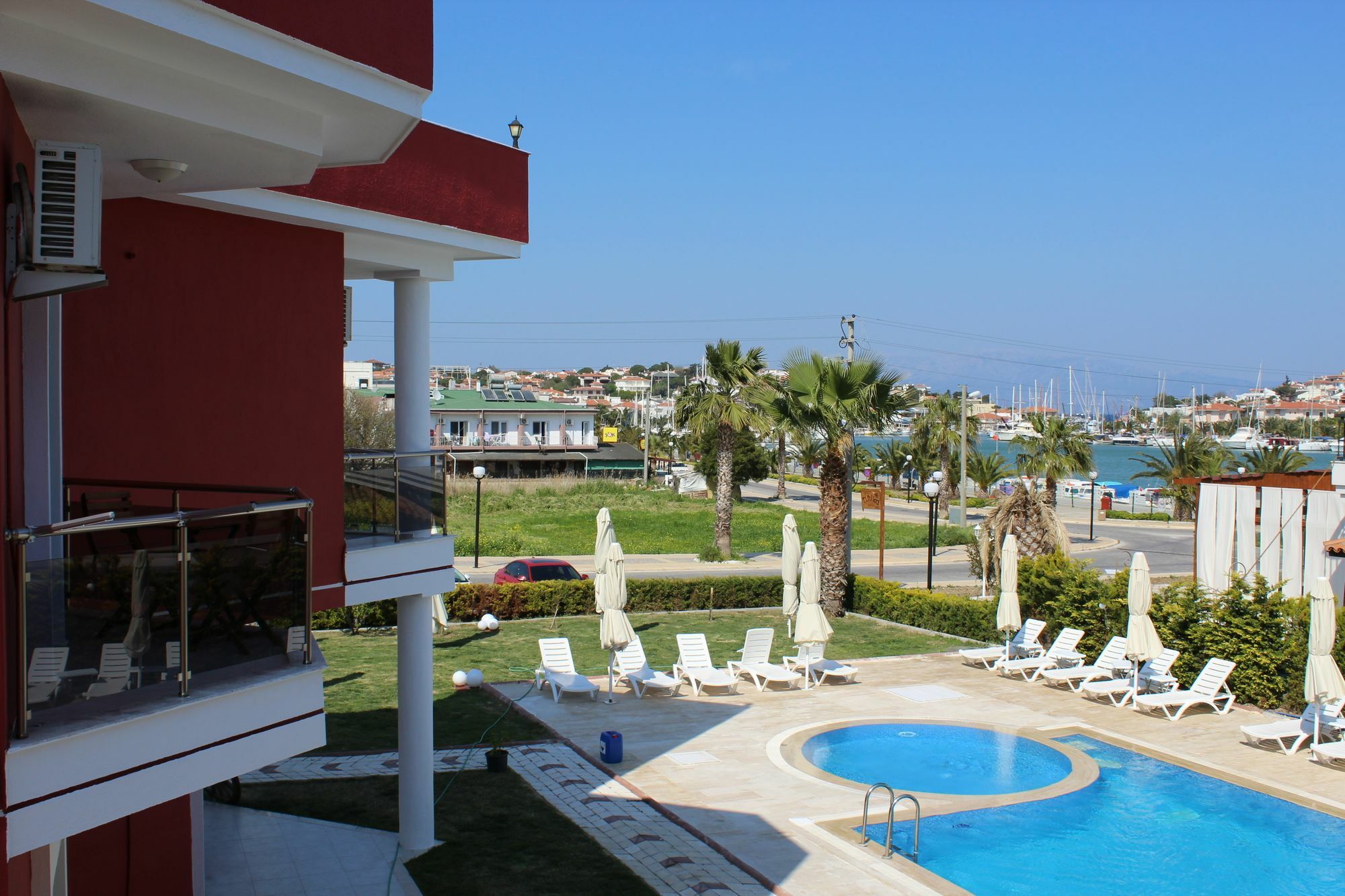 Cilek Butik Hotel Кешме Экстерьер фото