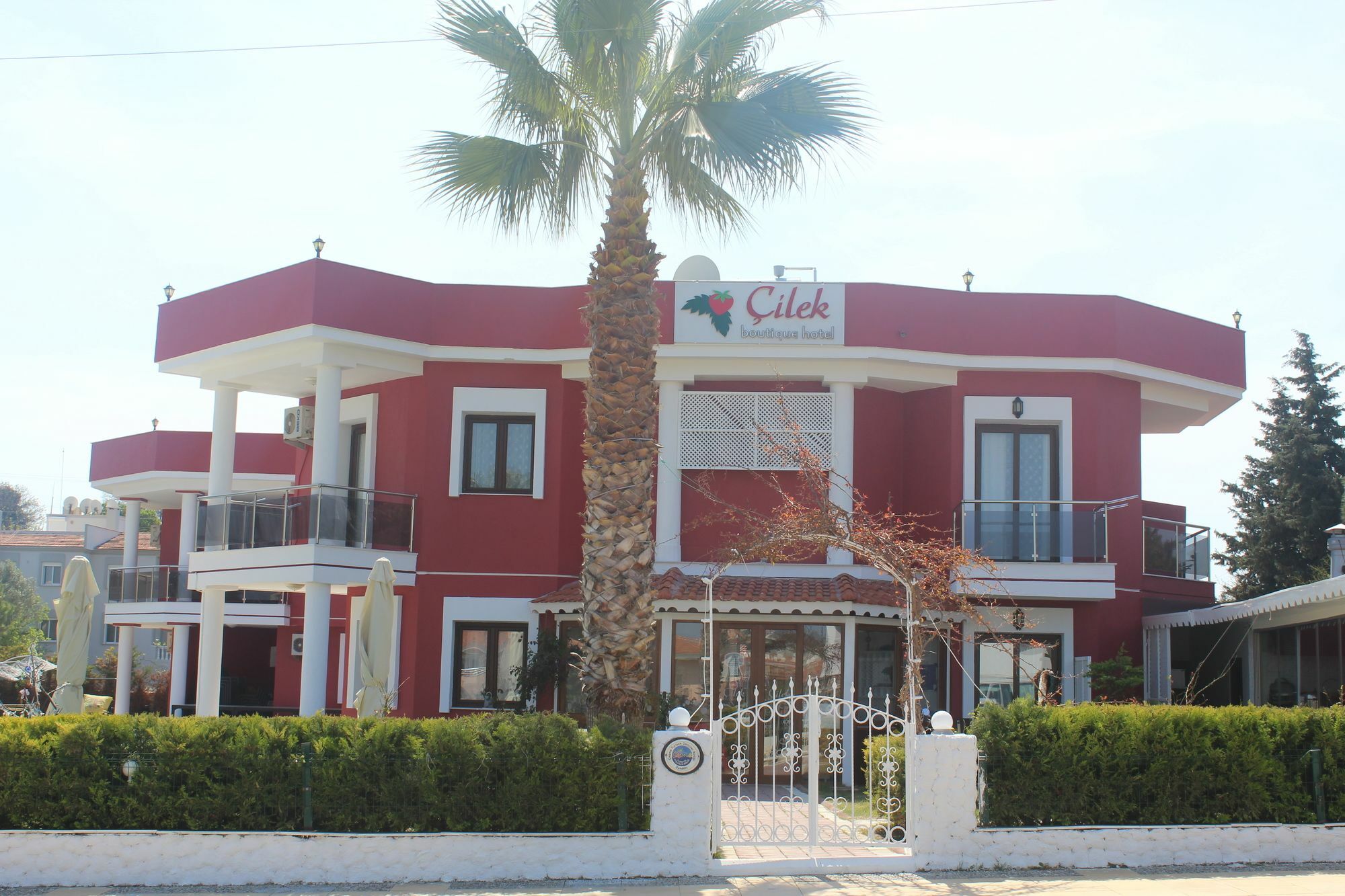 Cilek Butik Hotel Кешме Экстерьер фото