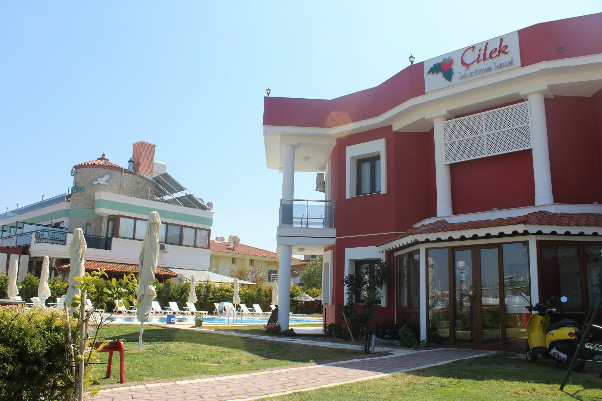 Cilek Butik Hotel Кешме Экстерьер фото